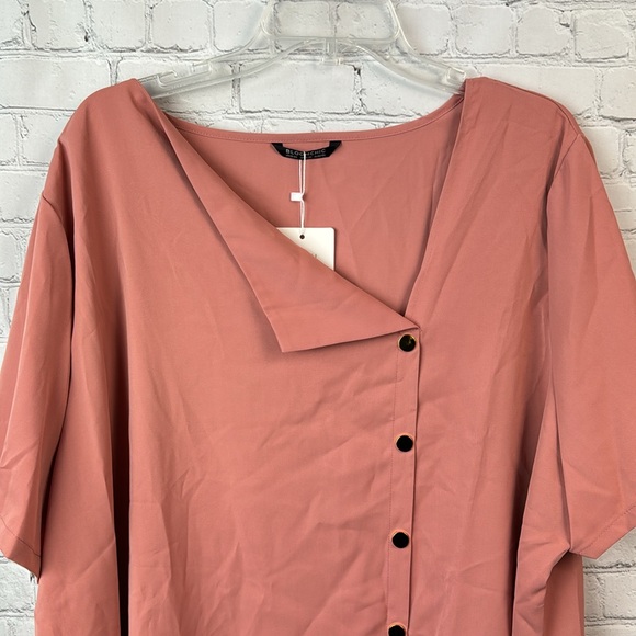 BloomChic Pink Asymmetrical Collar Button Detail Blouse Plus Size 3X - Picture 4 of 6